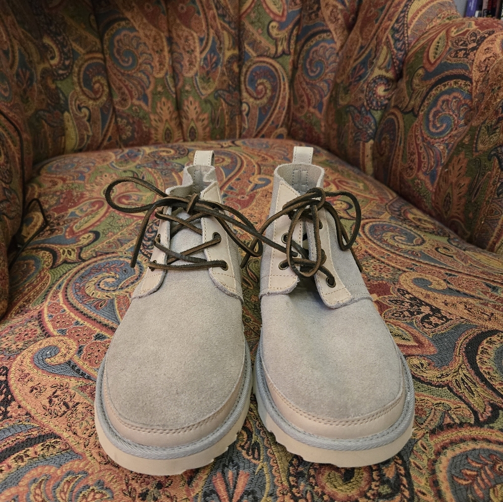 UGG Men's Gray Chukka Boots